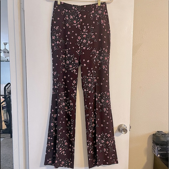 Pearl Floral Crepe Ruthie Pant - Picture 3 of 15